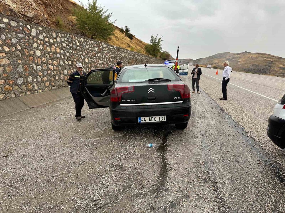 Malatya’da iki otomobil çarpıştı: 2 kişi yaralandı