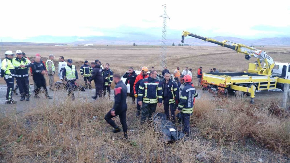 Erzurum’da otomobil su kanalına uçtu: 2 kişi öldü, 1 yaralı