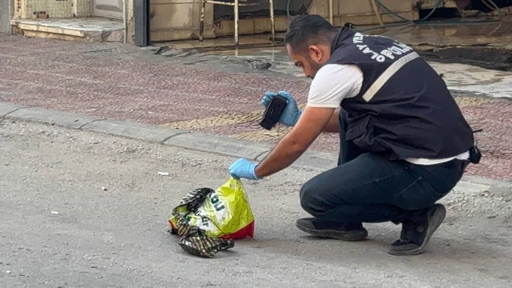 Kilis'te adım adım takip edilen uyuşturucu satıcısı buluşma noktasında suçüstü yakalandı