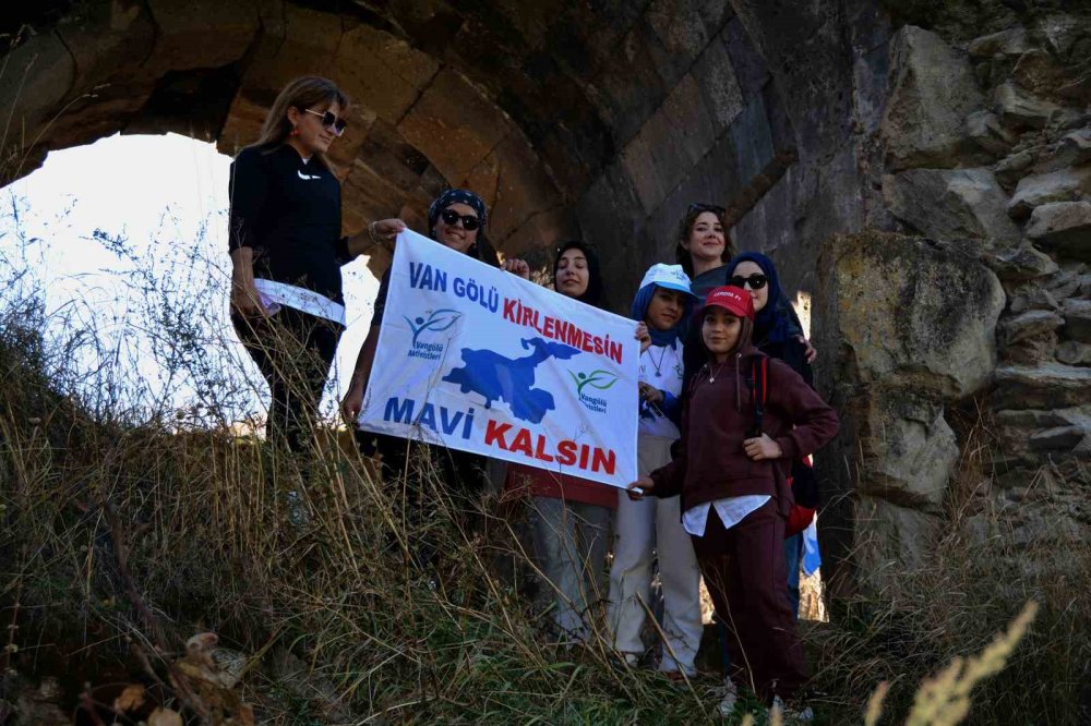 Kadınlar doğa ve sağlıklı yaşam yürüyüşü gerçekleştirdi