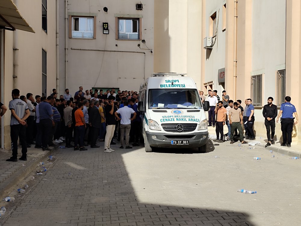 Irak’ta trafik kazasında yaşamını yitiren 2 kişinin cenazesi, Şırnak'a getirildi