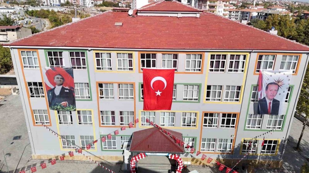Malatya’da tamamlanan okulun açılışı gerçekleştirildi