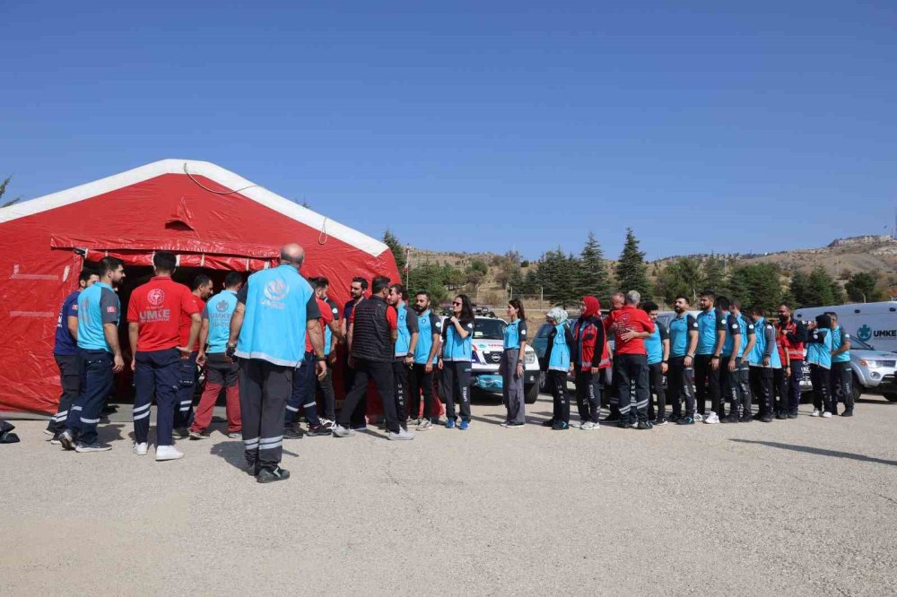 UMKE’den deprem bölgesinde ’afet hazırlık’ tatbikatı yapıldı