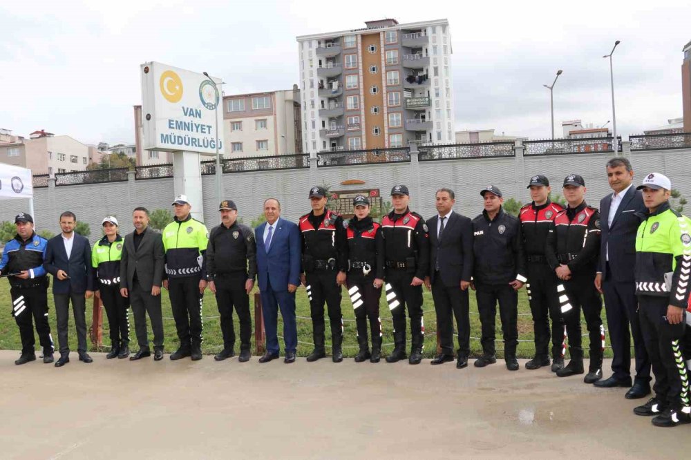 Van Emniyet Müdürlüğüne yeni araçlar tahsis edildi