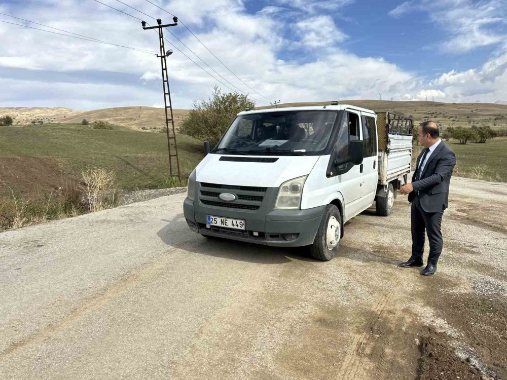 Yüksekova'da 10 yıldır kapalı olan yol yeniden ulaşıma açıldı