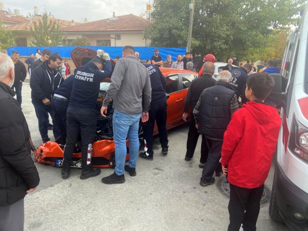 Erzincan’da trafik kazası: 1 kişi yaralandı