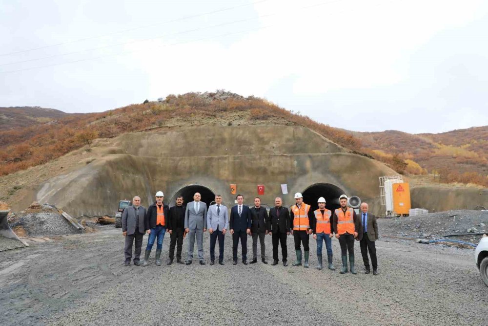 Vali Karakaya’dan Tatvan’daki çalışmaları inceledi