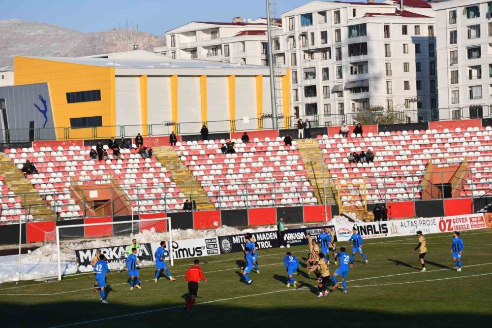 Vanspor FK: 2 - Karacabey Belediye Spor: 0