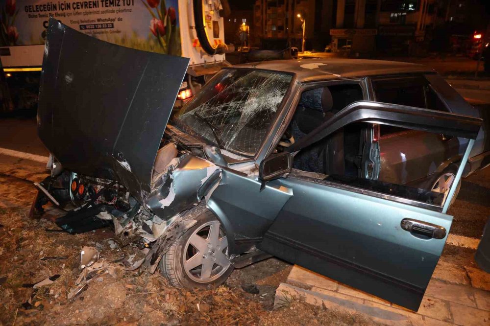 Elazığ’da zincirleme trafik kazası: 3 kişi yaralandı