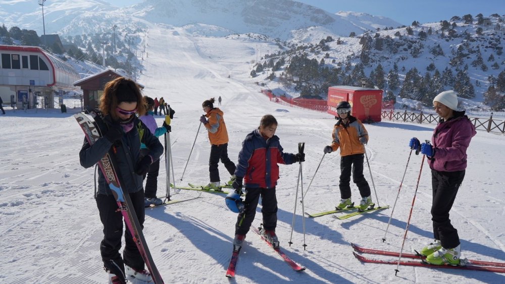 Erzincan’da "dağ kayağı" heyecanı