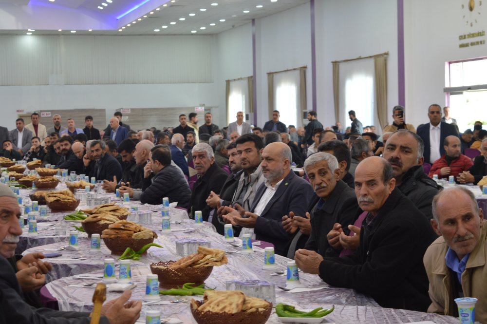 Mardin'de 10 yıllık kan davası, düzenlenen barış yemeği ile sona erdi