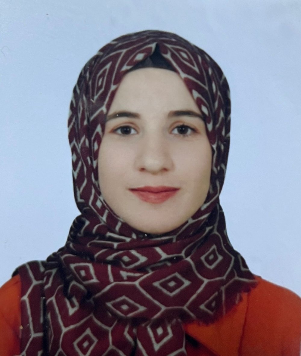 Minibüsün çarptığı Hatice öğretmen hayatını kaybetti