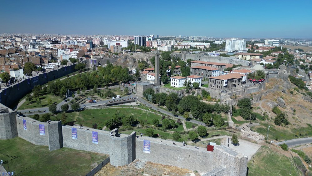 Diyarbakır'daki tarihi eserlerin restorasyonunda kadın eli