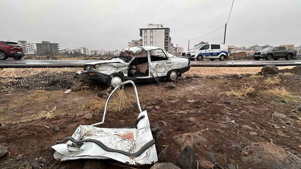 Siverek’te otomobil ile hafriyat kamyonu çarpıştı: 1 ölü, 3 yaralı