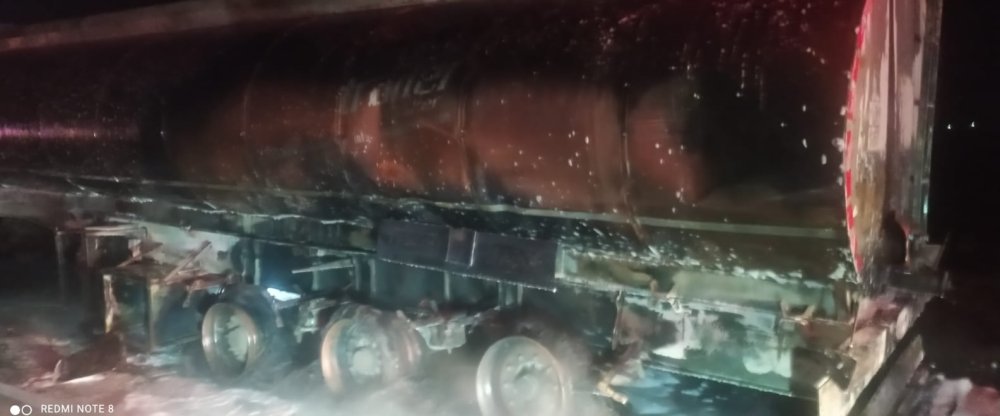 Şırnak’ta akaryakıt yüklü tanker alev aldı