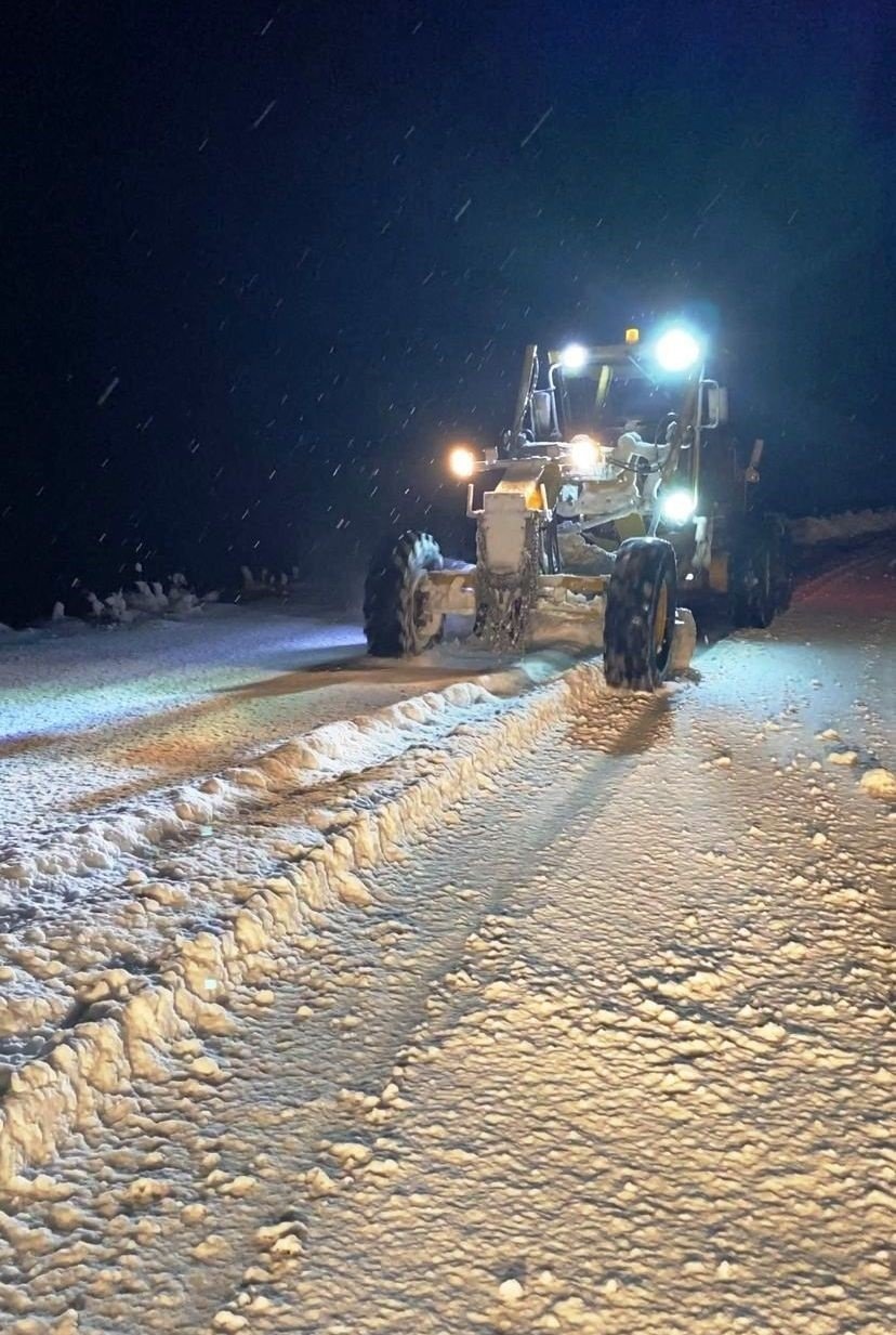 Bulanık’ta 61 yerleşim yerinin yolu açıldı