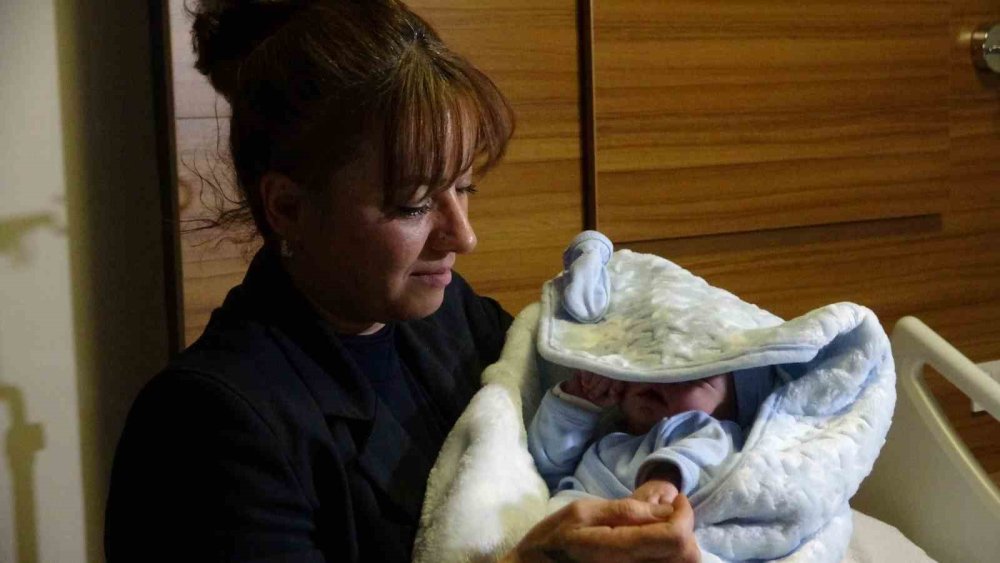 Van'da 2025’in ilk bebeği dünyaya geldi