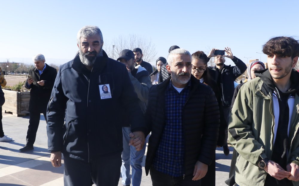 Rojin'in babası Nizamettin Kabaiş: Belki bulunur diye hep hayal ettim ne yazık ki intihar süsü verdiler