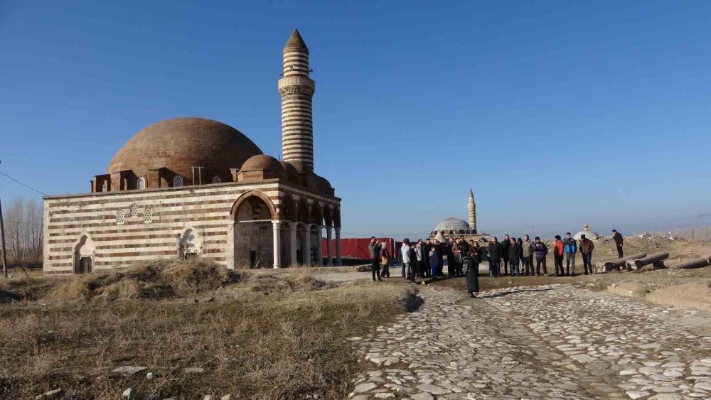 Eski Van Şehri’ne keşif etkinliği düzenlendi