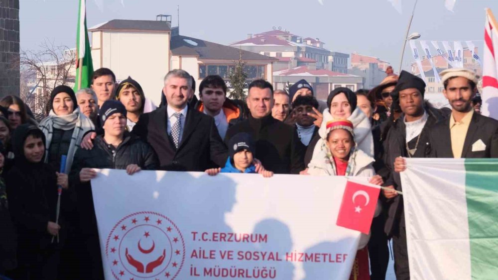 ASH Bakan Yardımcısı Tarıkdaroğlu: Çocuklarımız dostluk köprüleri kuruyor