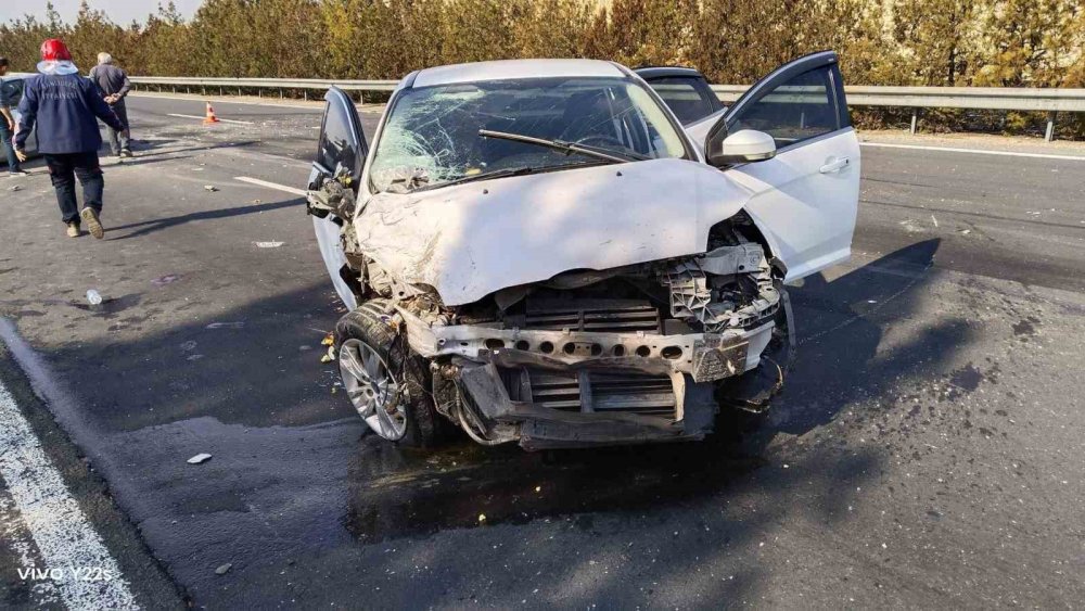 Urfa’da otomobiller çarpıştı: 12 yaralı