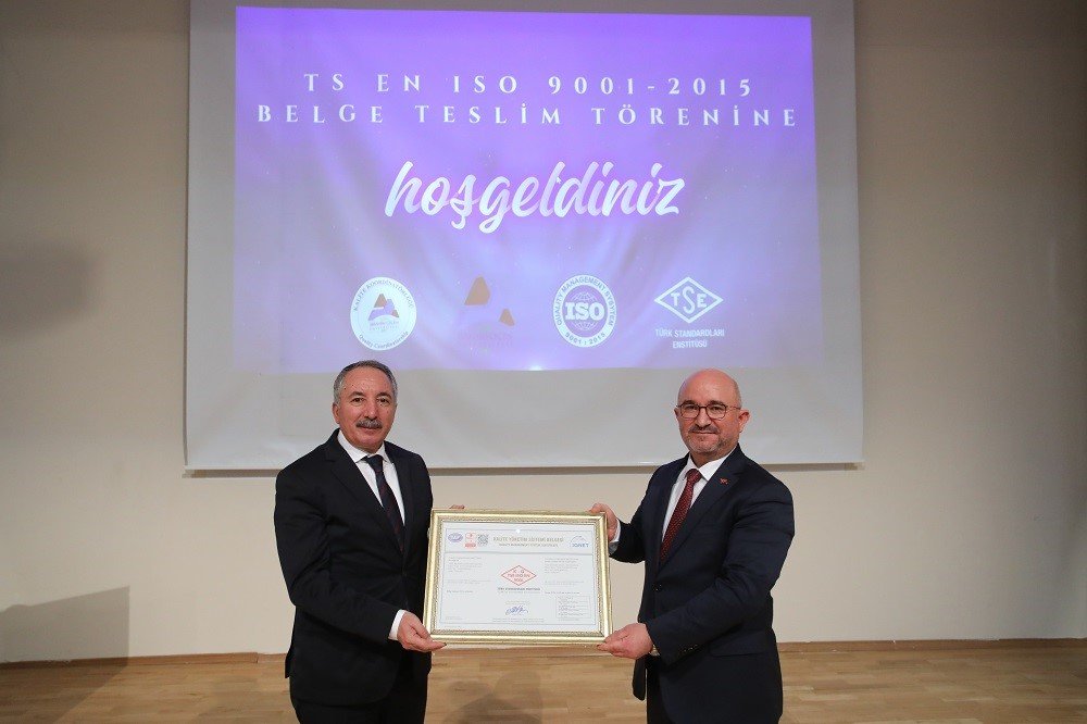 AİÇÜ’ye TSE tarafından 'TS EN ISO 90012015 belgesi' verildi