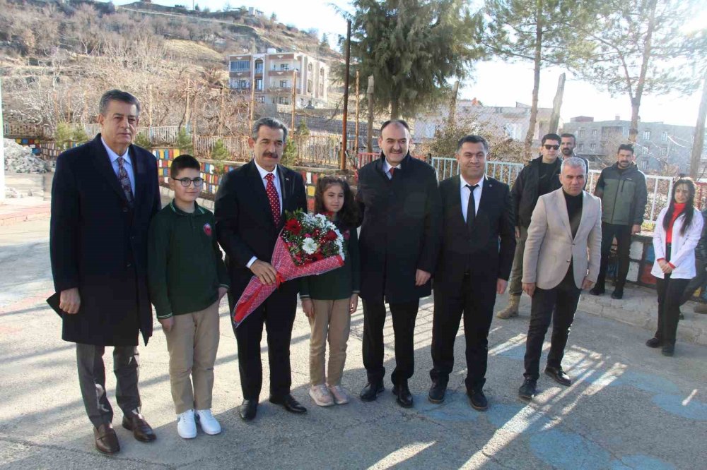 Şırnak’ta öğrenciler karnelerini aldı