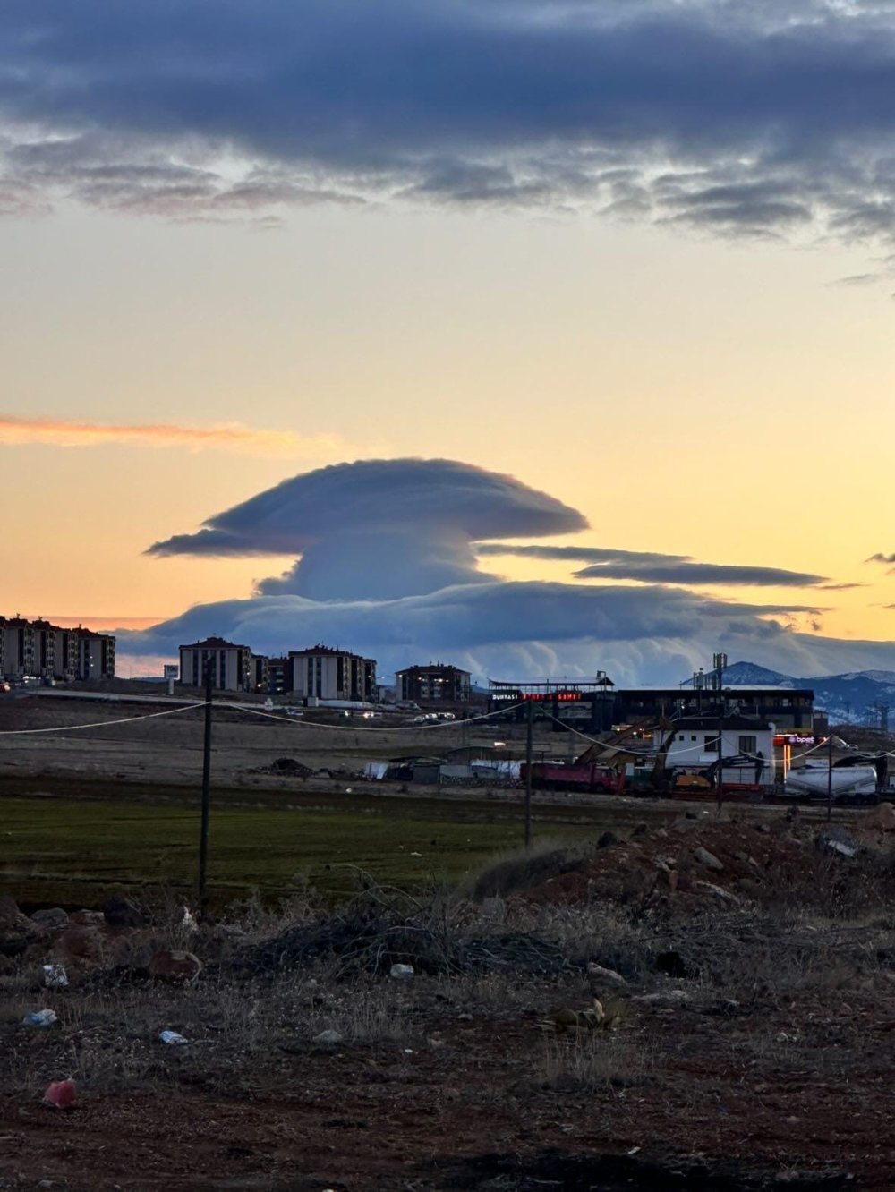 Elazığ’da mantar bulutu görüntülendi