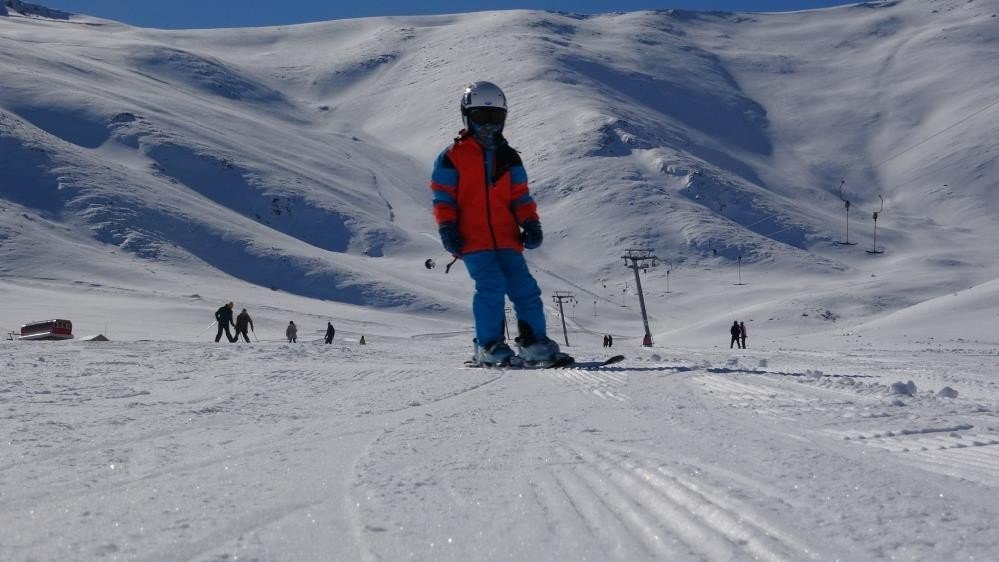 Abalı Kayak Merkezi, kar yağışının az olması nedeniyle sezonu açamadı