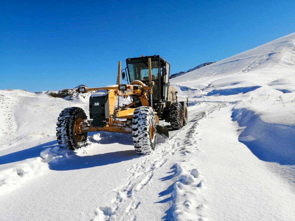 Van'da kapanan 209 mahalle ve mezra yolu ulaşıma açıldı