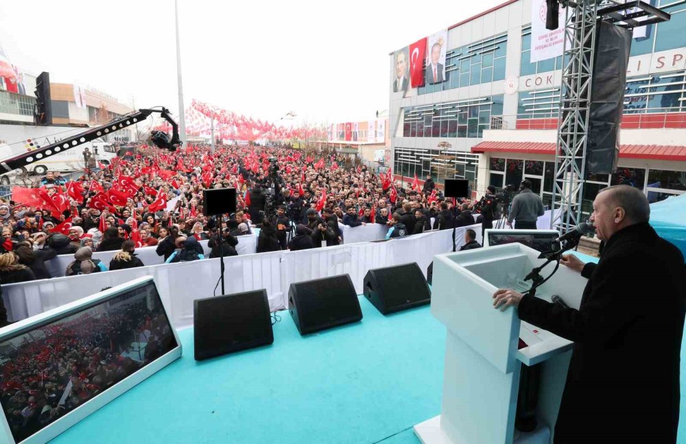 Erdoğan: "Söz verdiğimiz üzere, 2024 yılı sonu itibariyle konutlarımızın yüzde 40’ını tamamlamış durumdayız”