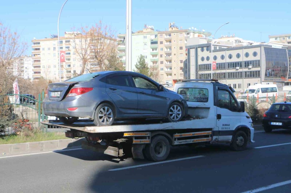 Diyarbakır’da trafik kazası: 4 kişi yaralandı