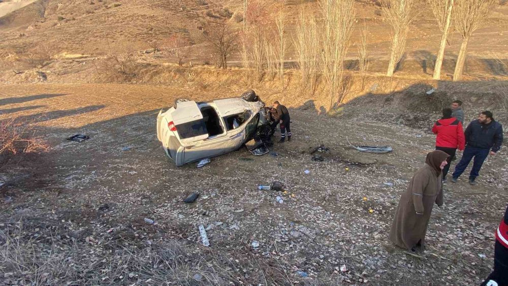 Erzincan-Erzurum kara yolunda trafik kazası: 4 yaralı