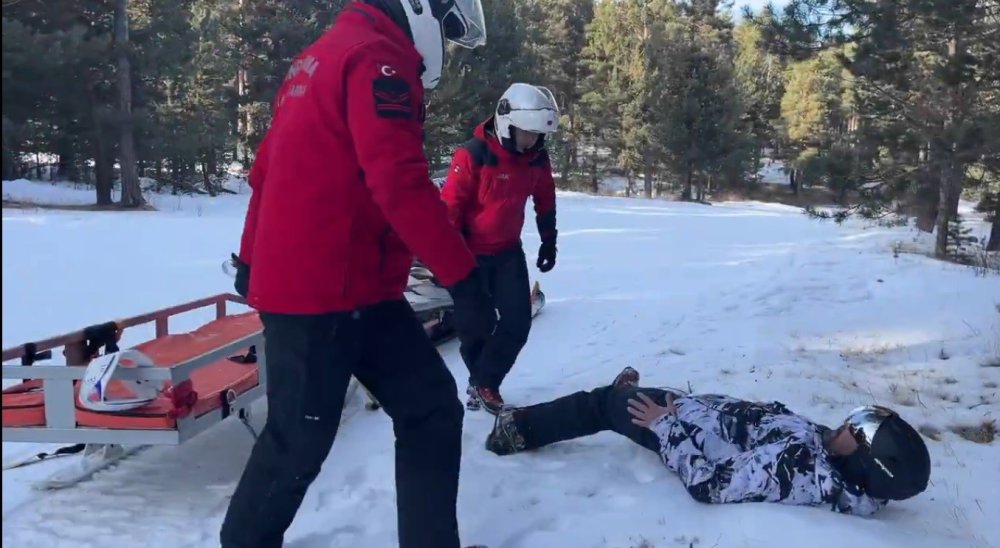 Sarıkamış’ta JAK’tan yaralı kurtarma tatbikatı