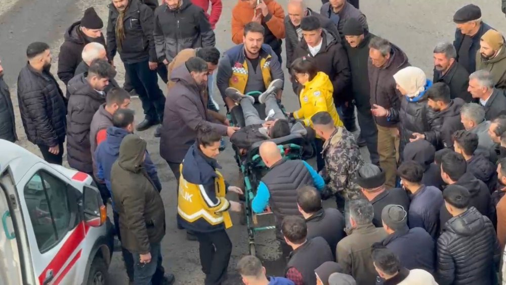 Kars’ta bıçaklı kavga: 1 kişi yaralandı