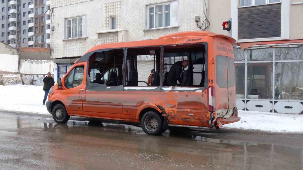 Erzurum’da trafik kazası: 4 yaralı