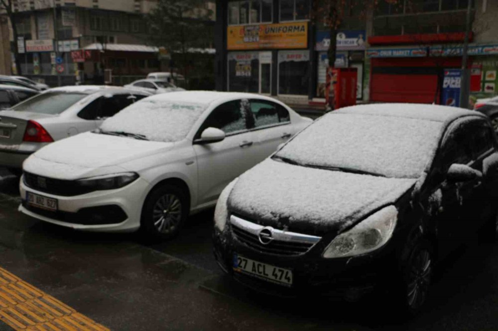 Diyarbakır’da kar yağışı
