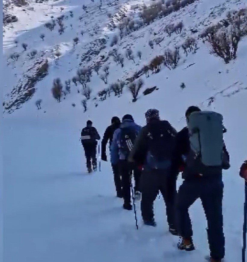 Adıyamanlı dağcılar Nemrut Dağı’na tırmandı