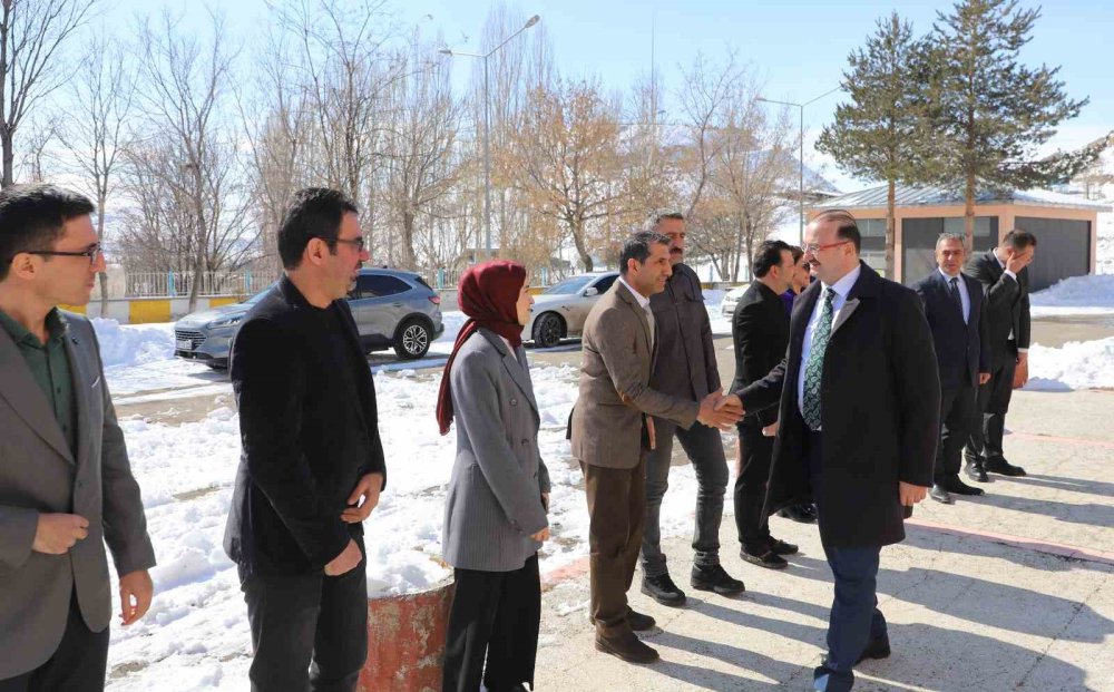Rektör Hacımüftüoğlu ilçe ziyaretlerini sürdürüyor