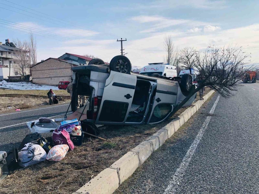 Elazığ’da trafik kazası; 1’i ağır 4 yaralı