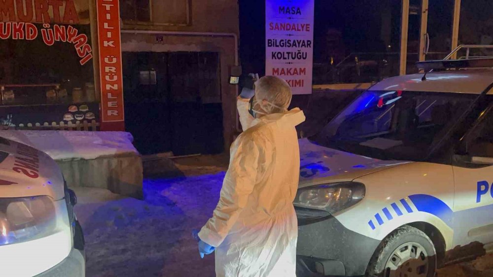 Yaşlı kişi evinde ölü bulundu