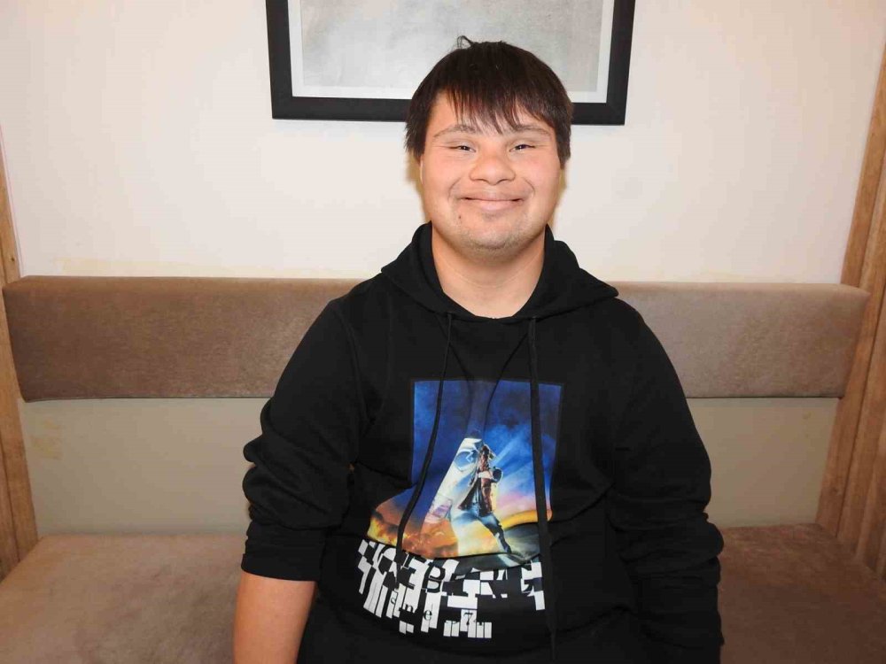 Gaziantep: Down sendromlu Umut’un hayali sanatçı olmak