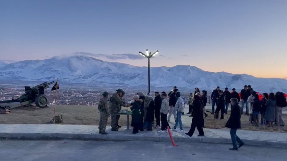 Erzincan’da ramazanda top atışı geleneği sürdürülüyor