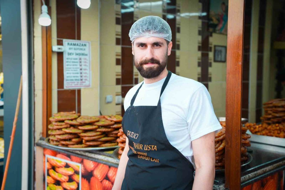 Kızıltepe’de Ramazan ayında halka tatlısı ilgi görüyor