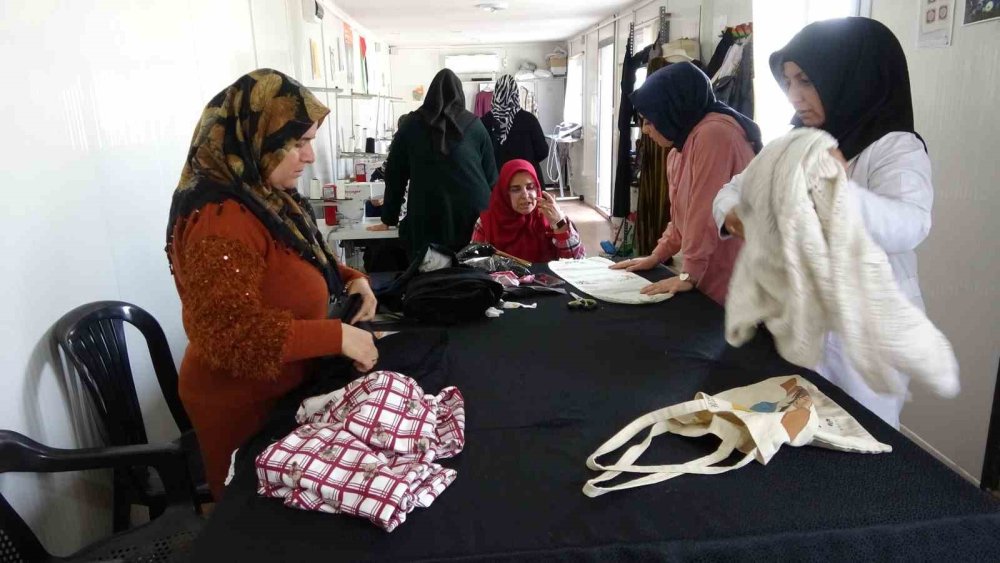 Adıyaman'da eşini ve evladını depremde kaybetti ama hayattan kopmadı