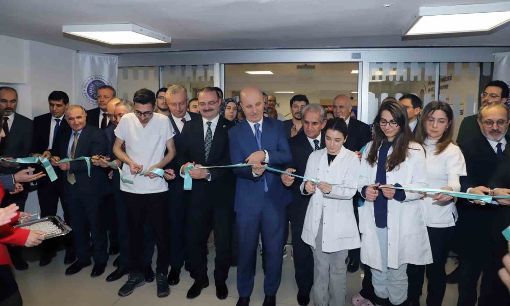 YÖK Başkanı Özvar ile 16 üniversitenin rektörü Atatürk Üniversitesi ev sahipliğinde buluştu