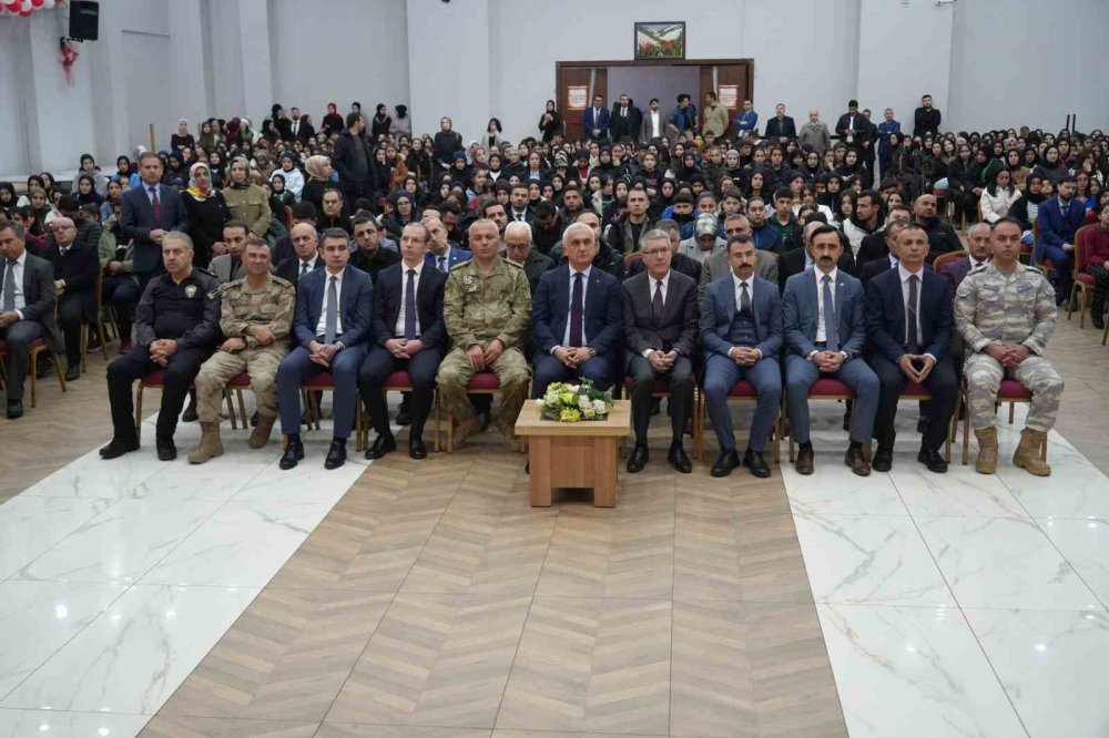 Muş’ta İstiklal Marşı’nın Kabulü ve Mehmet Akif Ersoy’u Anma Günü programı