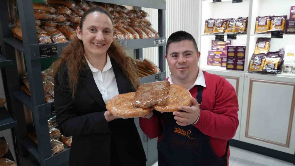 Glutensiz Bir Başka Kafe’de üretilen özel kahke ve pide ilgi görüyor