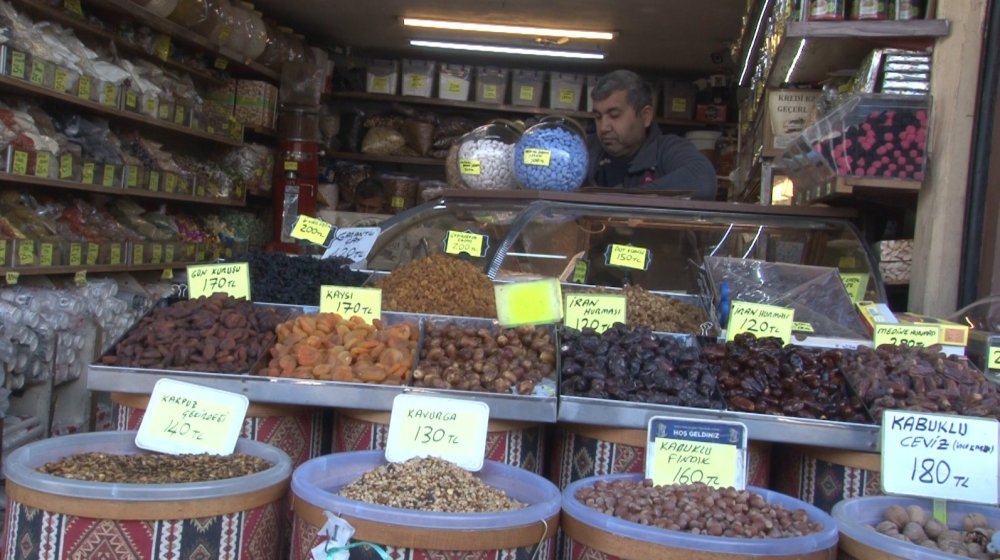 Urfa'da ’kavurga’ Ramazan ayının vazgeçilmez lezzeti oldu