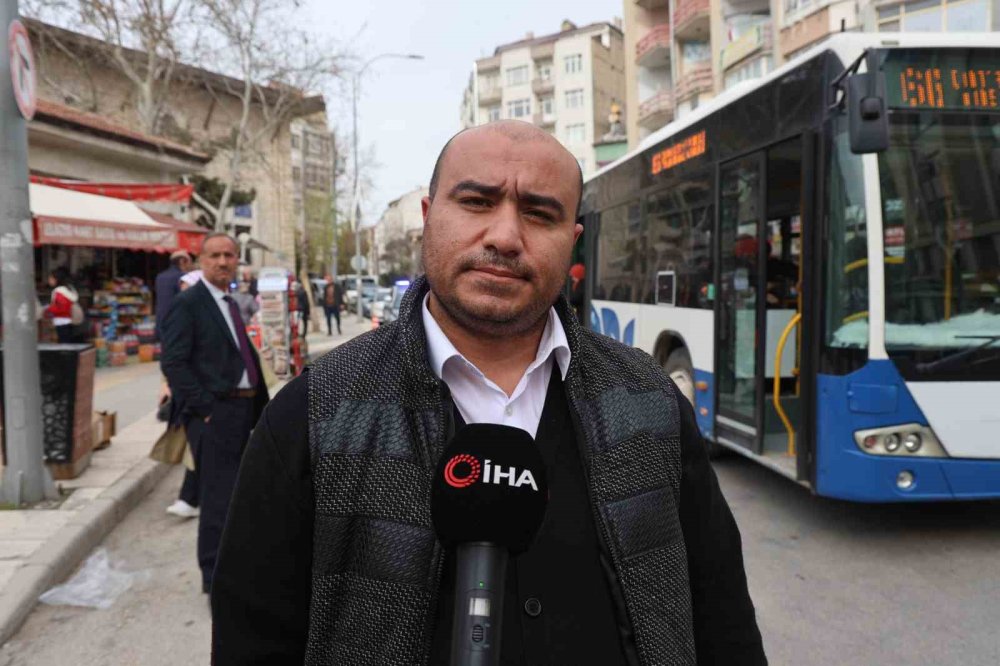 Otobüs şoförü, rahatsızlanan yolcuyu hastaneye yetiştirdi
